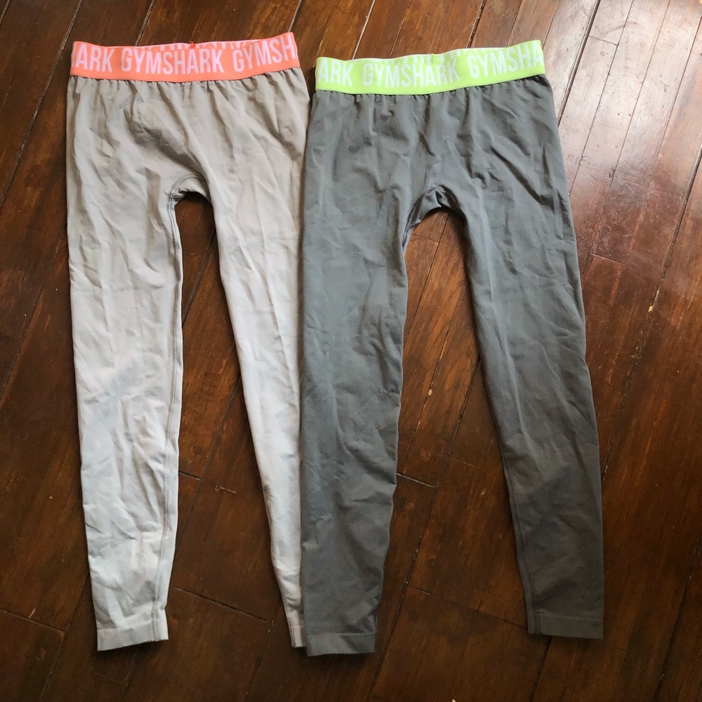 GYMSHARK leggings (2 pairs)